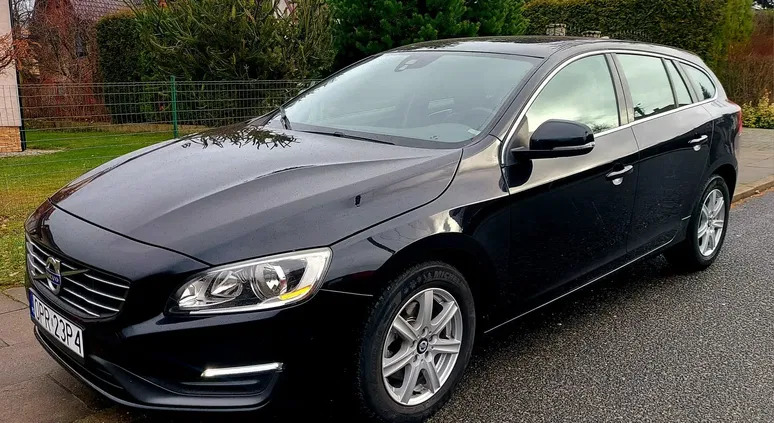 volvo v60 opolskie Volvo V60 cena 48300 przebieg: 177000, rok produkcji 2015 z Prudnik